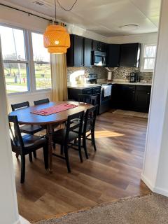 The Sunshine Bungalow - Greensburg - 1