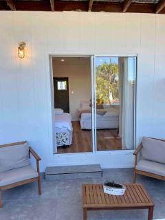 Studio 2 Boreen Point Boutique Accommodation - Cootharaba - 3