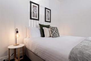 Gorgeous on Gleadow: The Twin - Invermay - 9
