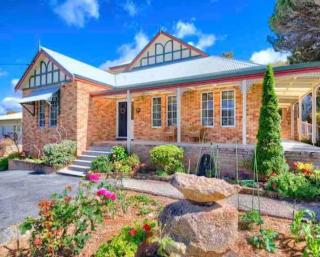 Beauchamp Beauty - Albany - 0