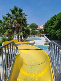 Joli Logement Climatisé 6 personnes Joli Camping à Agde - Agde - 4