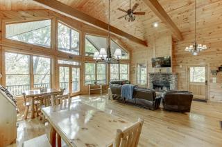 Deluxe Cabin For Groups Near Helen w Hot Tub - Cornelia - 6