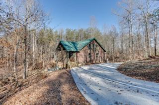 Fantastic Family Cabin w Firepit - Cleveland - 0