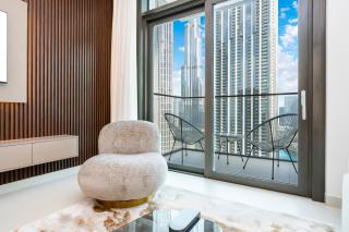 FAM Living - Modern 3 Beds+Maidroom Home in Downtown Burj view - Dubai - 8