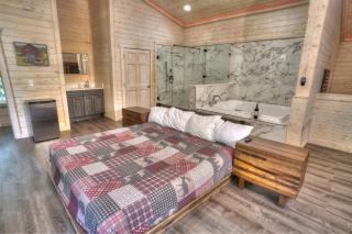Brand New Modern Luxury Couples Fit for Royalty - Cleveland - 6
