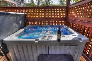 Brand New Modern Luxury Couples Fit for Royalty - Cleveland - 8