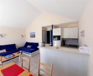 "LES SANTOLINES" Appartement 6 personnes, village vacances, vue golf, accès piscines gratuit - Talmont - 3