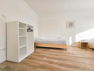 RAJ Living - Monteurwohnung - 2 Schlafzimmer - Küche - Balkon - Waschmaschine - 25 Min zur Messe DUS - Heiligenhaus - 7