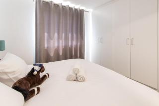 Modern 2 Bedroom Unit in District Six - 5