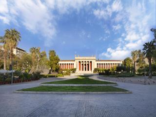 Modern Haven near Archaeological Museum - Athene - 8