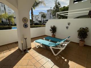 2 Bed-Sleeps 4-Private Patio-Pool-AirCon - 5