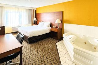 Country Inn & Suites by Radisson, Mishawaka, IN - South Bend - 1