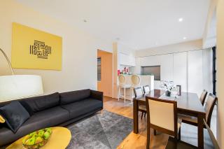 Pollen Street, Three-bedroom Flat - Londra - 1