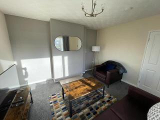 Stunning 3 bedrooms house with Garden and Free Parking - 4