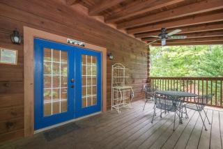 Firefly Lodge Private Log Cabin with Mountain Views! - Black Mountain - 7
