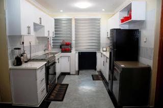 Chic Haven with Scenic View - Nakuru - 6