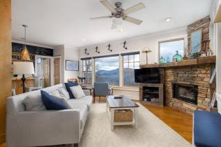 Misty Mountain Hideaway Under New Management, Hot Tub & Mountain Views - Hendersonville - 9