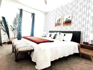 Boho Chic Luxury Retreat 5 Min to Parks & Food - 9