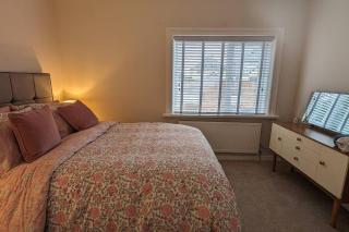 Charming Character House in Beautiful Neighborhood - Belfast - 4