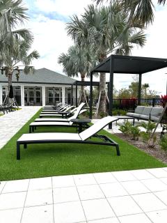 Boho Chic Luxury Retreat 5 Min to Parks & Food - 5