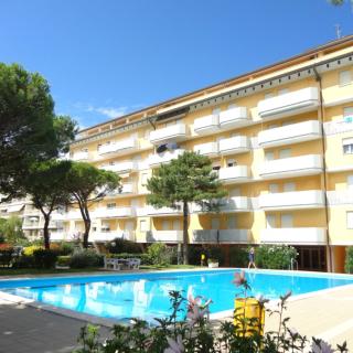 Cozy 1 bedroom apartment with shared pool and lift - Porto Santa Margherita di Caorle - 0