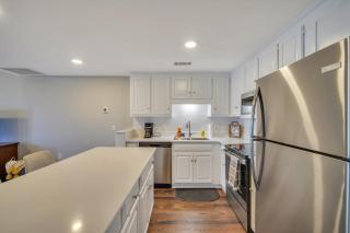 Downtown Loft - Above Bull & Barrel & Close to Georgia Southern - Statesboro - 2