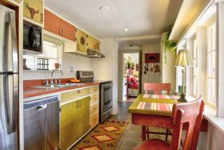 Pub - Hot Tub - Fire Pit - 5