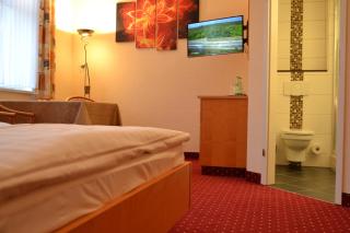 Hotel-Pension Vier Jahreszeiten - 7