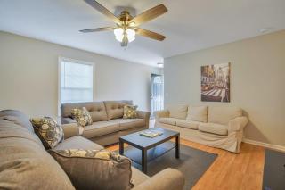 Charming Gray Home- 5 mins from GSU! - Statesboro - 1