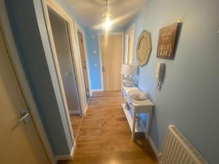 A Modern 2 Bedroom Apartment with Beautiful Views - 4