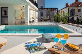 Luxury Villa de Mar with Pool - Trogir - 1