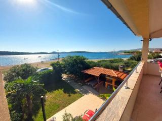 Secret Haven by the Sea - Srima - 1
