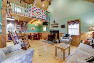Santeetlah Lake Retreat with Dock Walk to Water! - Robbinsville - 7