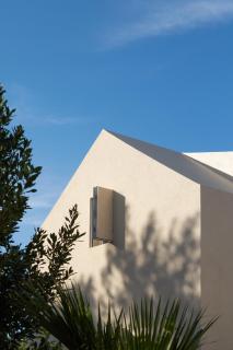 Modern Seafront Villa Steps from the Beach - Rogoznica (Rogosnizza) - 1