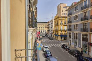 Apartamento minimalista en Matemático Marzal - Valencia - 1