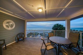 Four Shores Unit 3 Gulf Condo Direct Gulf with Pool and Spa - Clearwater Beach - 2