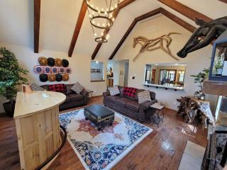 Red Rock Run - Luxury 6 BR Secluded Home with Hot Tub & Linens - Albrightsville - 5