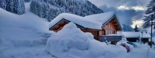 9-Bed Chalet with Easy Access to Avoriaz 1800 - Morzine - 2