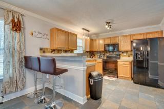 Spacious Snellville Home with Yard 28 Mi to Atlanta - Snellville - 4