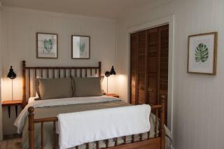 Waterfront Jungalow w/ Dock & Hot Tub! - Savannah - 2