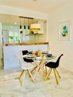 2 Bed Ground Floor Apartment With Pool & Parking - Mijas Costa - 4