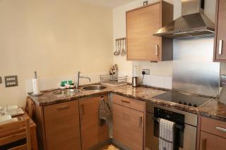 Stunning 2-Bed Apartment in Birmingham - Birmingham - 2