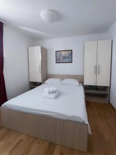 Mile Starigrad - Book your next cozy vacation - Starigrad-Paklenica - 0