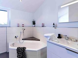 Welcoming house in Bodman-Ludwigshafen with charming garden - Bodman-Ludwigshafen - 5