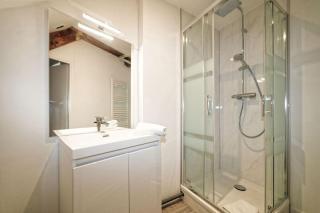 VILLE ET VOLCANS - Grand gite proche centre-ville pour 24 personnes - Clermont-Ferrand - 2