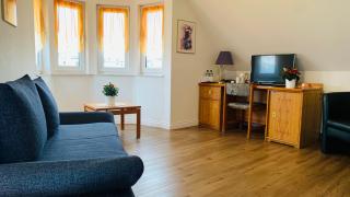 Hotel Garni - 3
