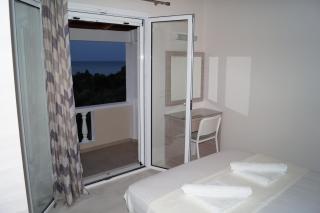Pouliezos Koklanis Zante Apartments - 2
