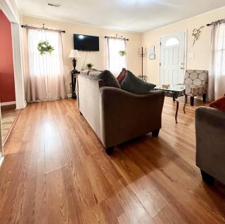 A Cozy Spot on Montague - Charleston - 3