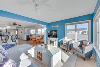 Wells Beach House with Ocean-View Deck - 6