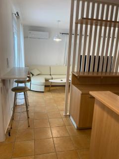 Nr1 White appartment w Luxury BA between Train St. and DT - 9